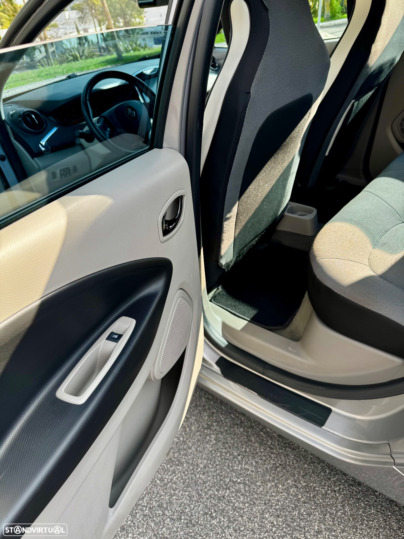 Renault Zoe (c/ Bateria) Intens - 19