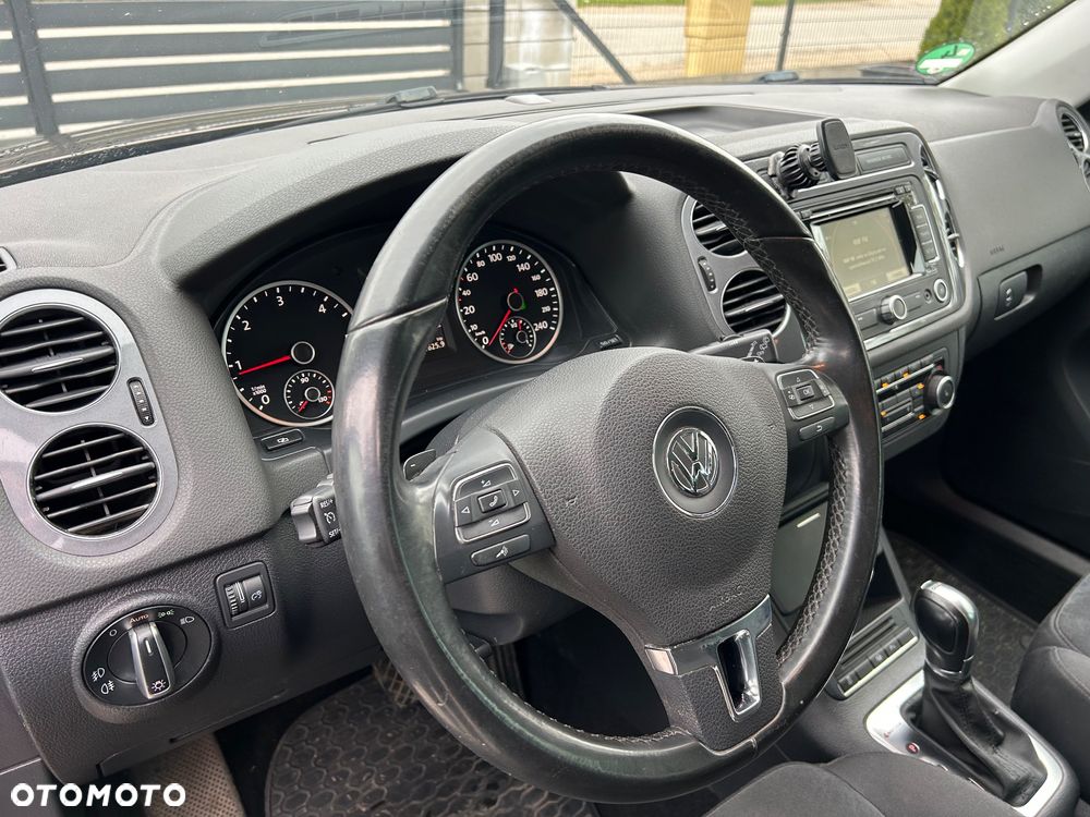 Volkswagen Tiguan 2.0 TDI DPF 4Motion BlueMotion Technology DSG Sport & Style - 23