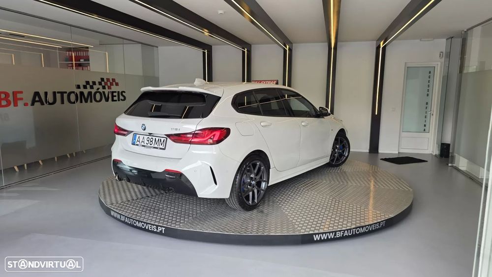 BMW 118 i Pack Desportivo M Auto - 4