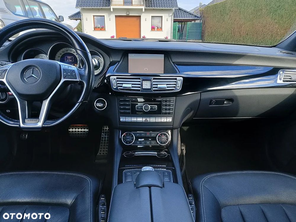 Mercedes-Benz CLS 500 BlueEff - 8