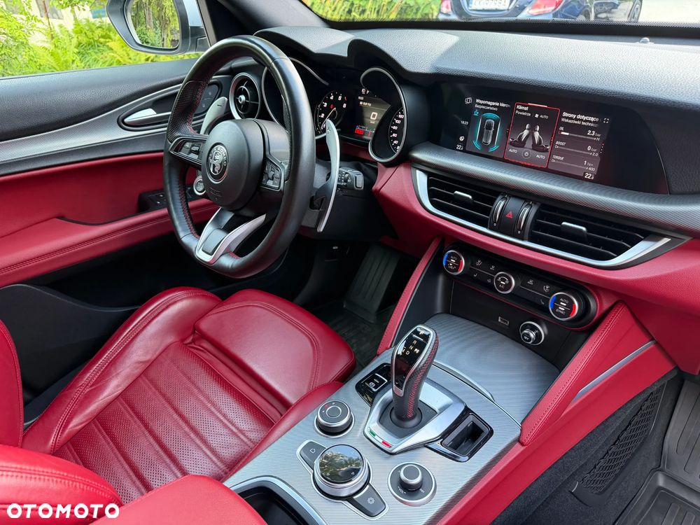Alfa Romeo Stelvio 2.0 Turbo Veloce Q4 - 35