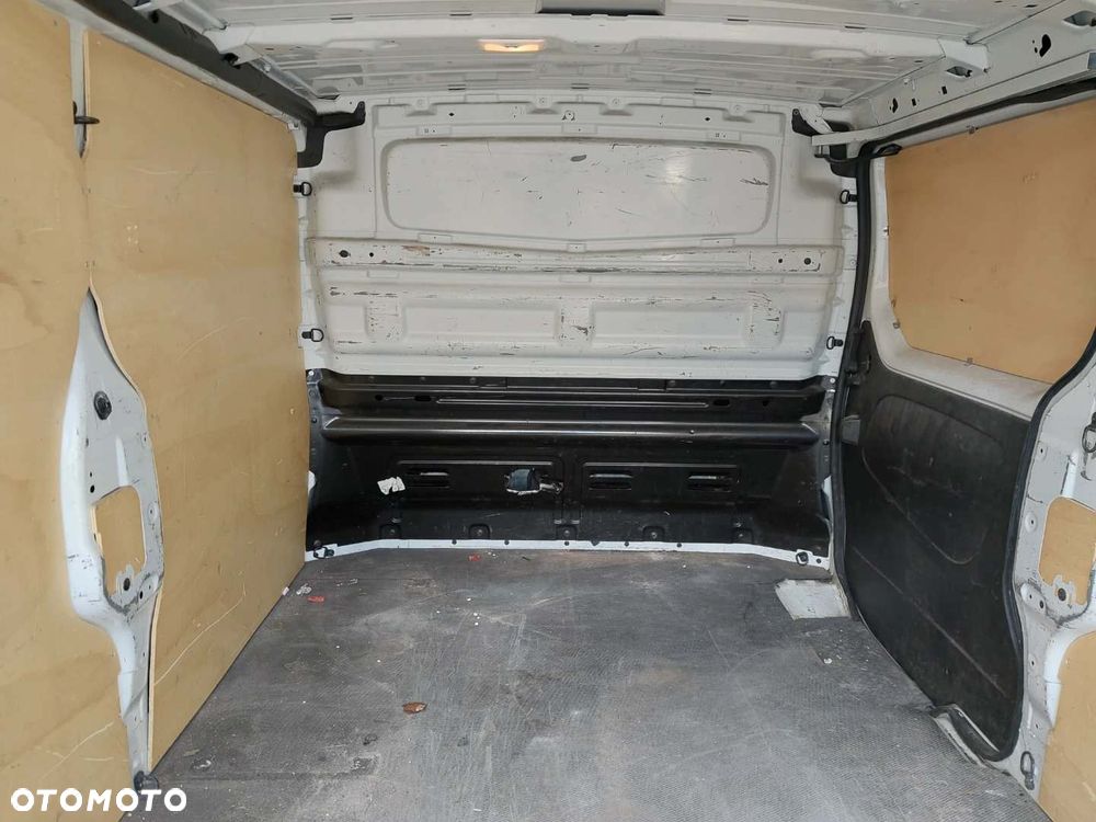 Renault Trafic - 11