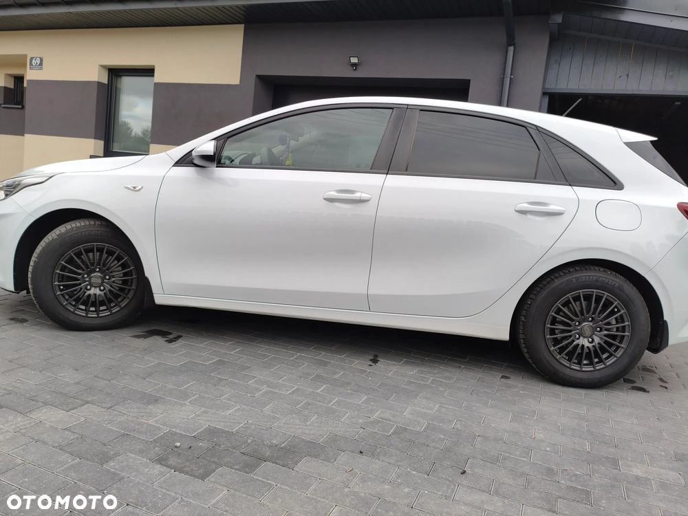 Kia Ceed 1.4 L - 3