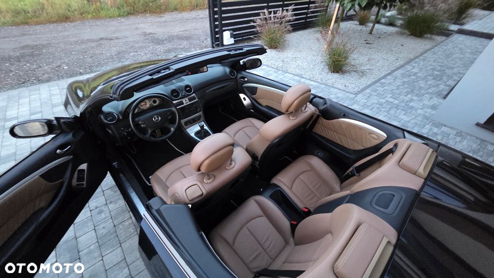 Mercedes-Benz CLK - 7