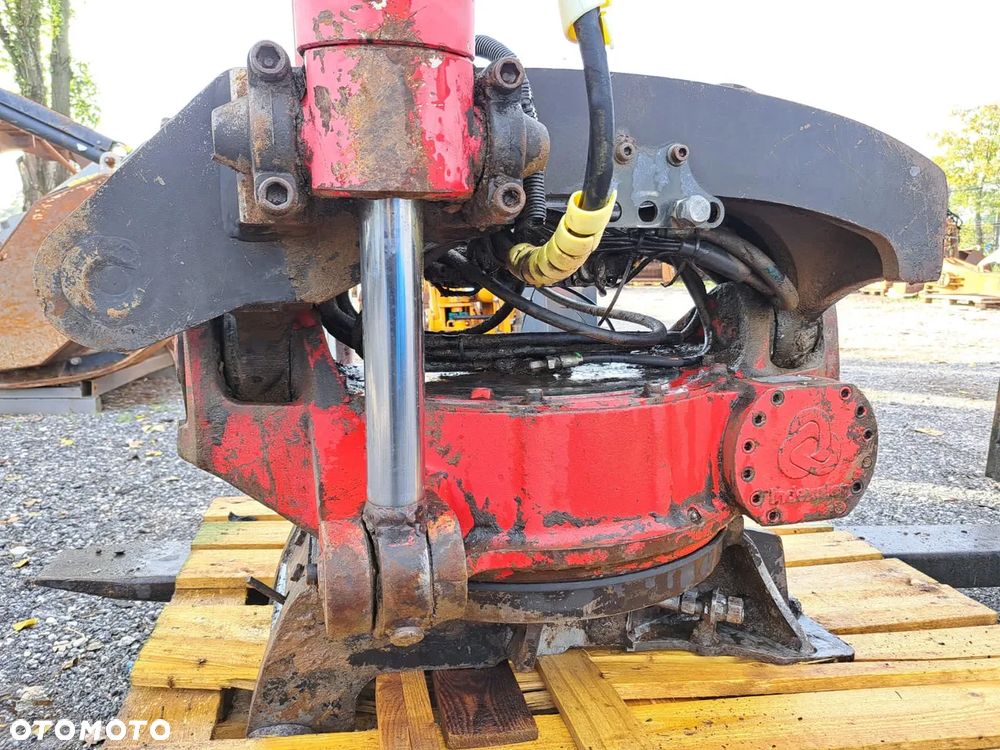 Rototilt RT80 Złącze S2 B27 VOLVO Głowica uchylno obrotowa Indexator do koparki koparka 20-30t 25 ton szybkozłącze hydrauliczne engcon - 3