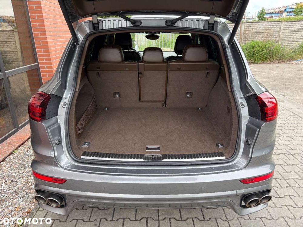 Porsche Cayenne S Diesel - 28