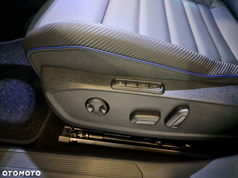 Volkswagen Golf Variant 2.0 TSI 4Motion R - 15