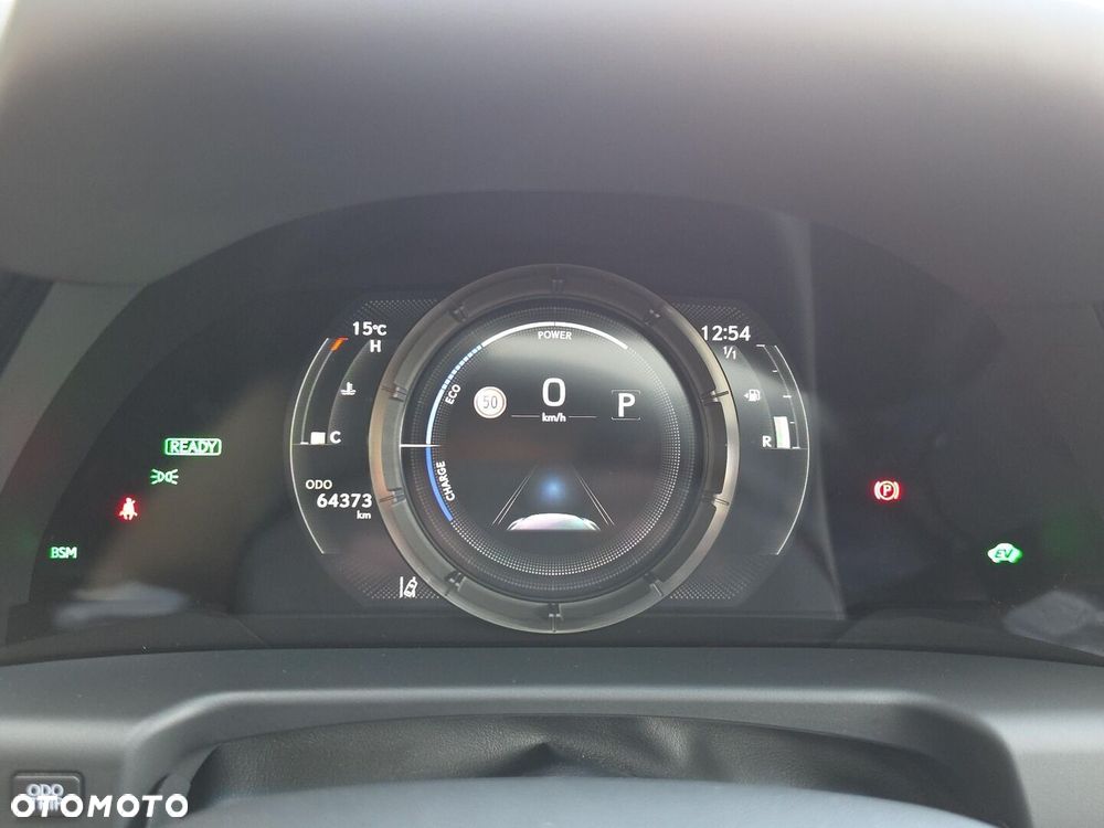 Lexus ES 300h F Sport Edition - 18