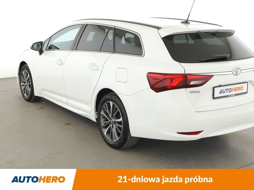Toyota Avensis 1.8 Business Edition - 4