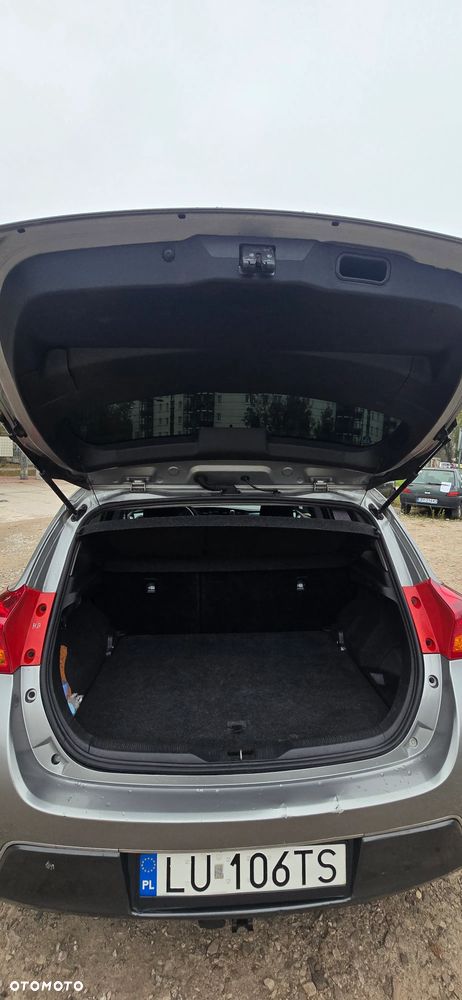 Toyota Auris 1.8 HSD Luna - 17