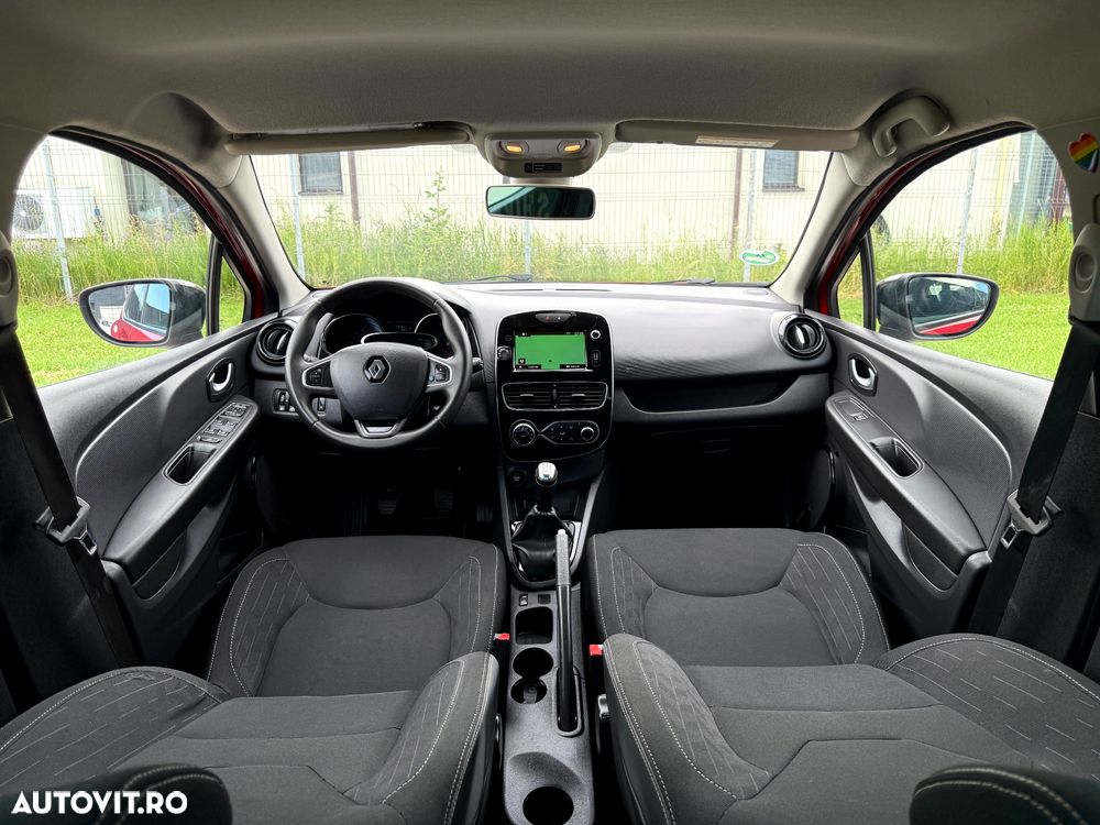Renault Clio - 8
