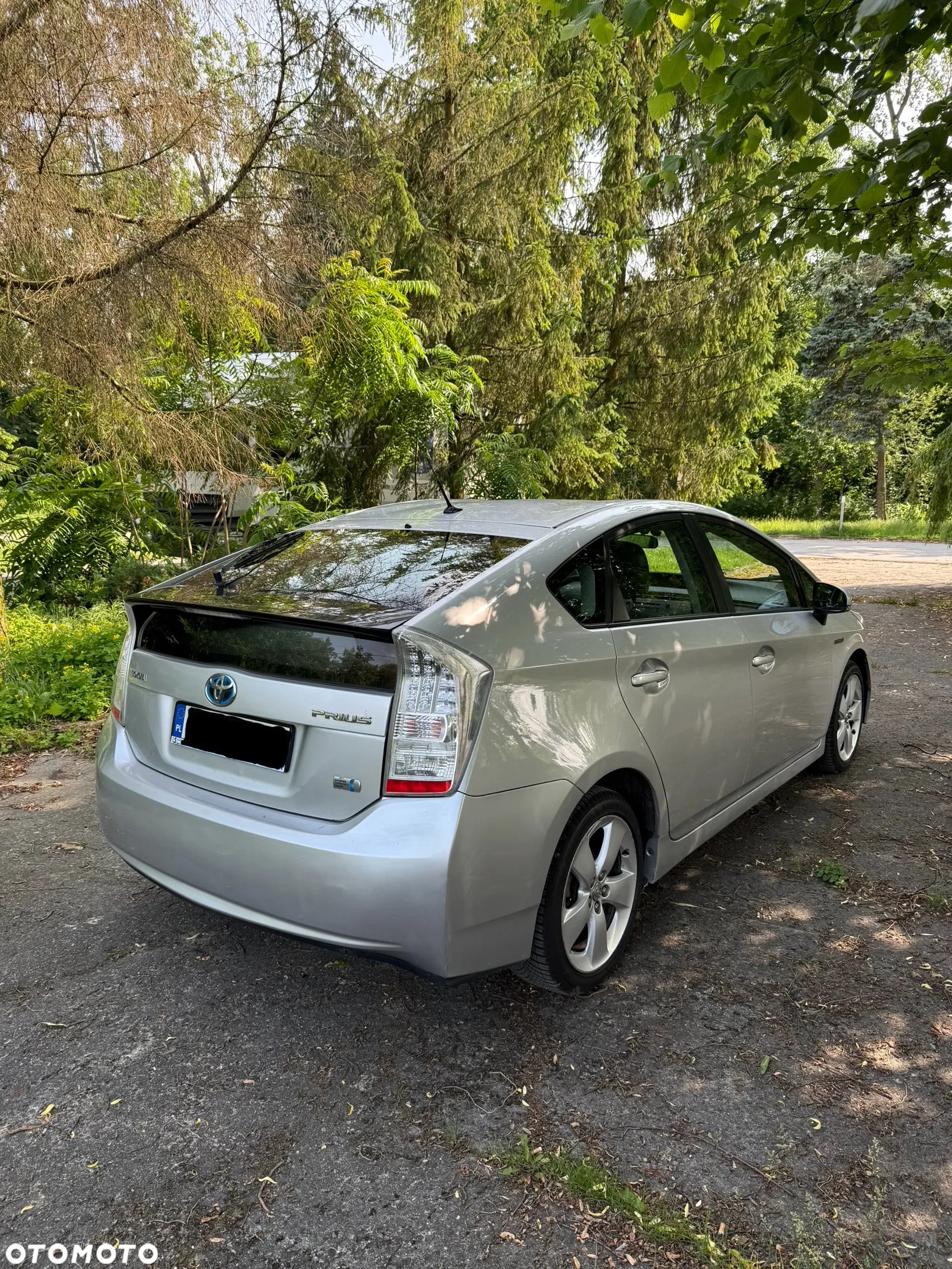 Toyota Prius (Hybrid) Executive - 4