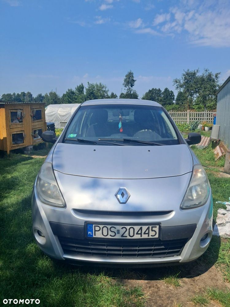Renault Clio - 1