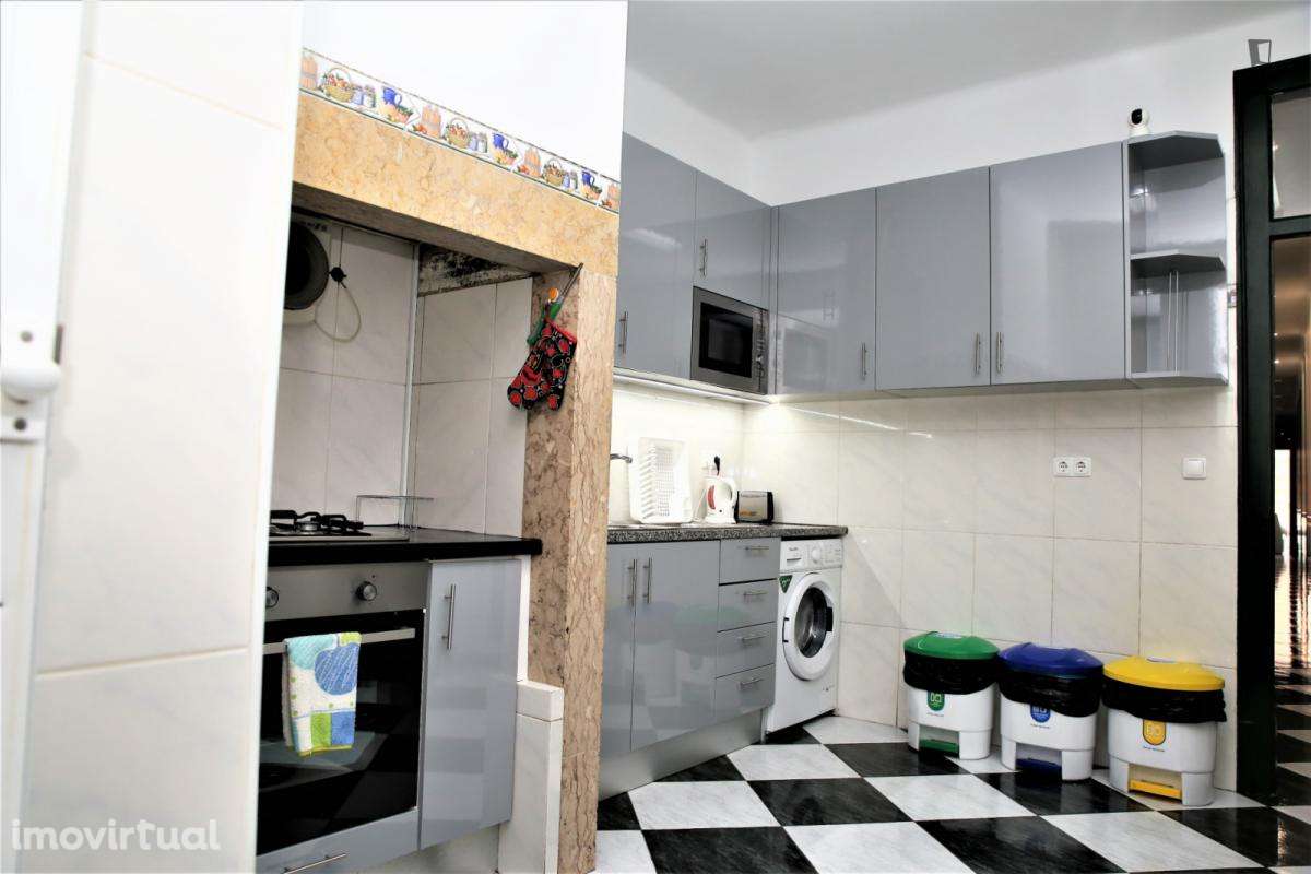 Quarto - localizado em Penha de França Lisbon - Grande imagem: 5/25