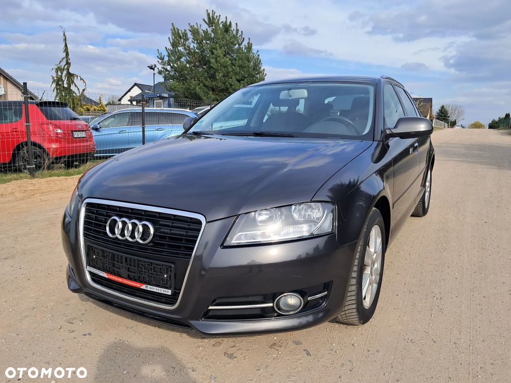 Audi A3 Sportback 1.4 TFSI S line Sportpaket - 2