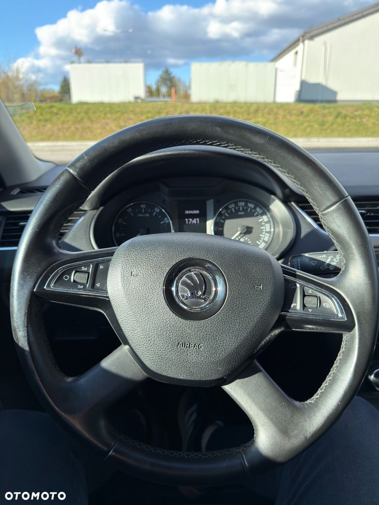 Skoda Octavia 1.4 TSI Ambition DSG - 33