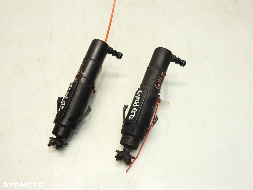 SPRYSKIWACZ LAMPY PRZÓD VW GOLF VI 5K0955978A - 2