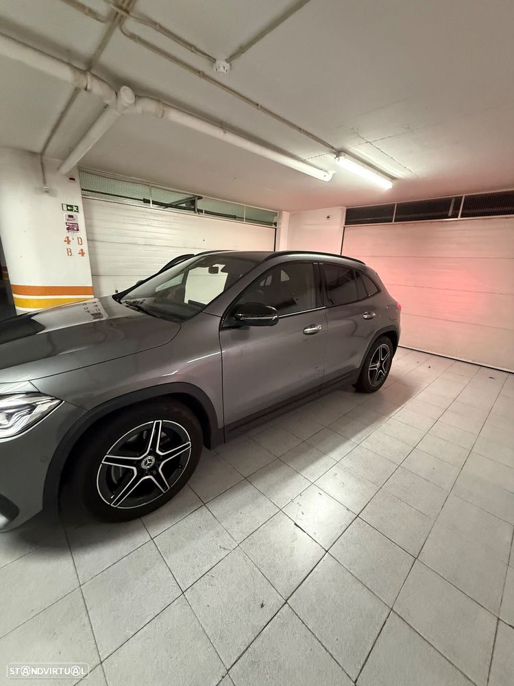 Mercedes-Benz GLA 180 d AMG Line - 8