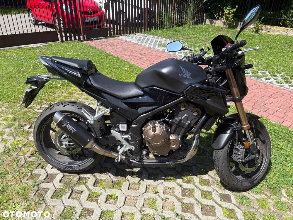 Honda CB - 1
