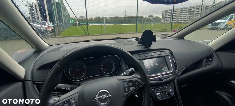 Opel Zafira - 12