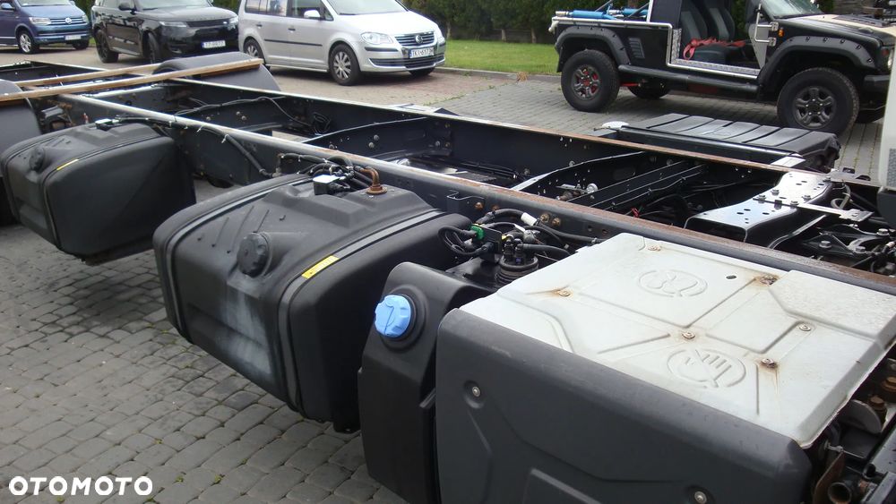 Renault Podwozie DMC 16 T - 6