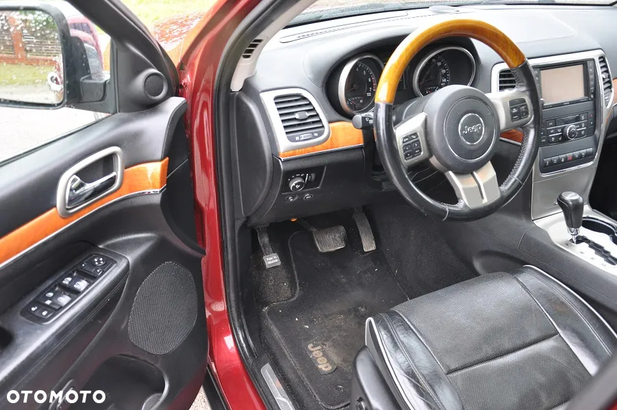 Jeep Grand Cherokee - 14