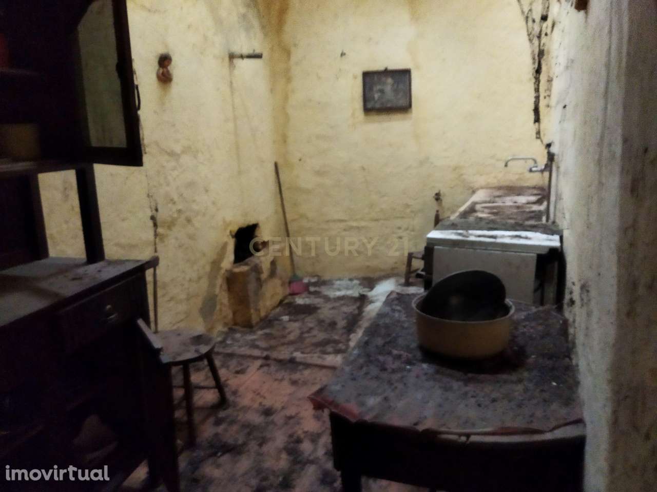 Moradia T3, reconstrução, em Escalos de Baixo, Castelo Branco - Grande imagem: 4/8