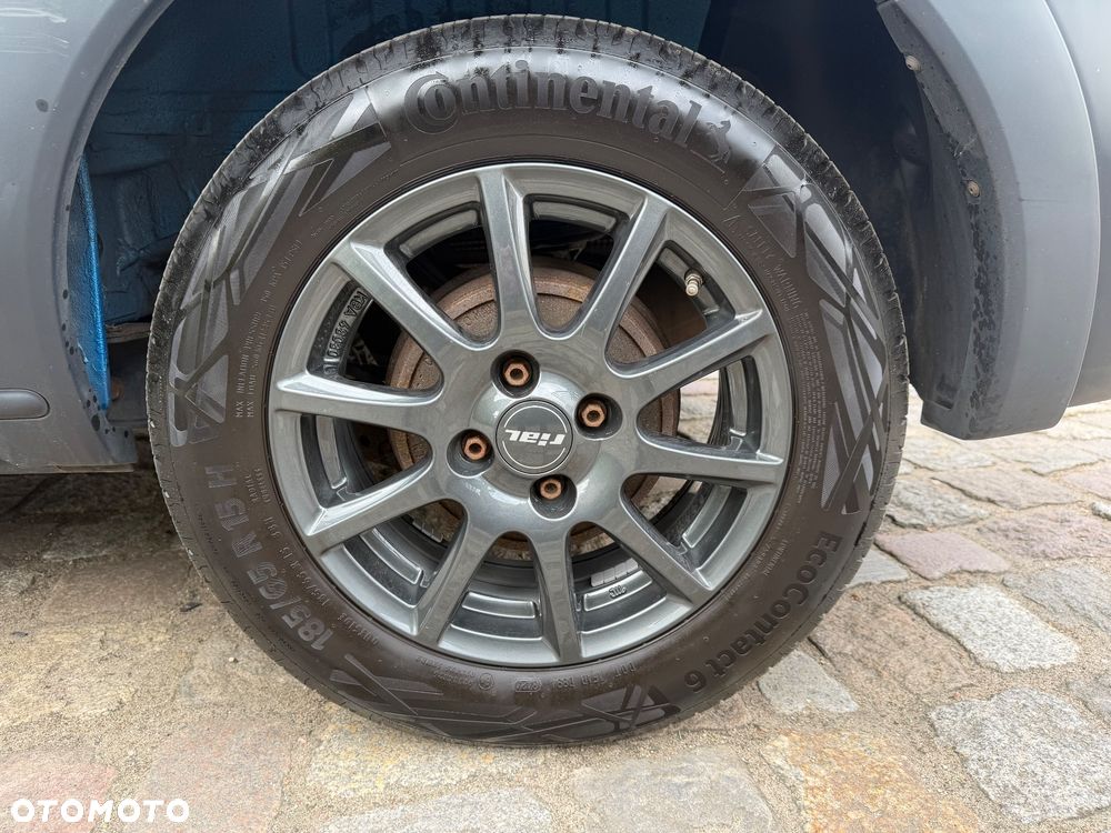 Dacia Dokker TCe 115 Stepway Celebration - 37