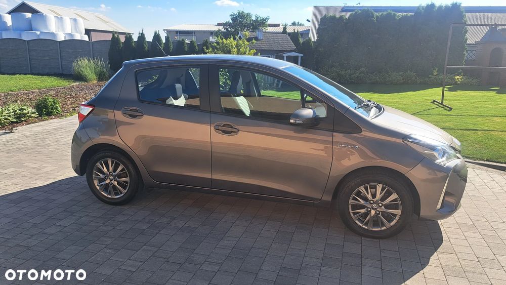 Toyota Yaris 1.5 VVT-i Lounge - 7