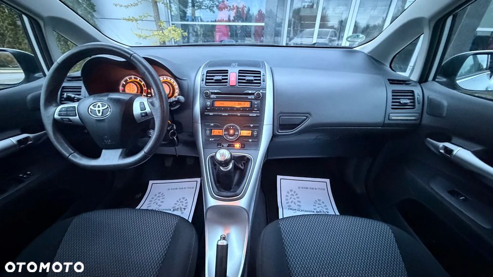 Toyota Auris 1.6 Prestige - 6