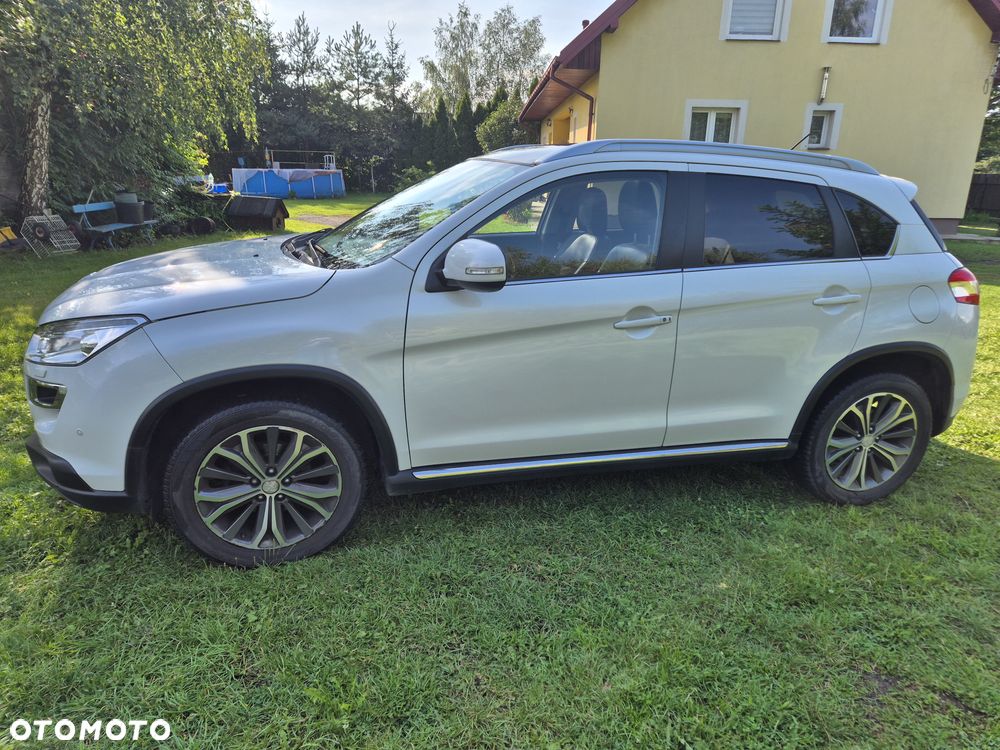 Peugeot 4008 - 3