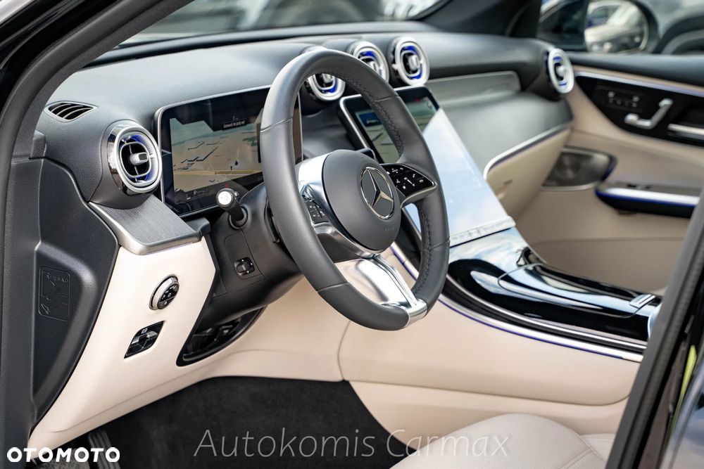 Mercedes-Benz GLC - 13