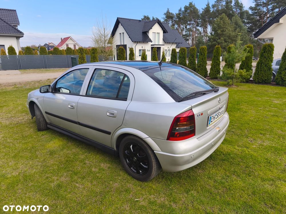 Opel Astra 1.6 NJoy - 5