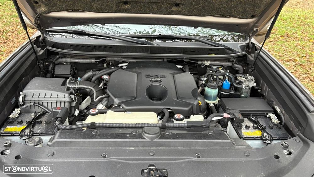 Toyota Land Cruiser 2.8 D-4D Auto Executive - 7