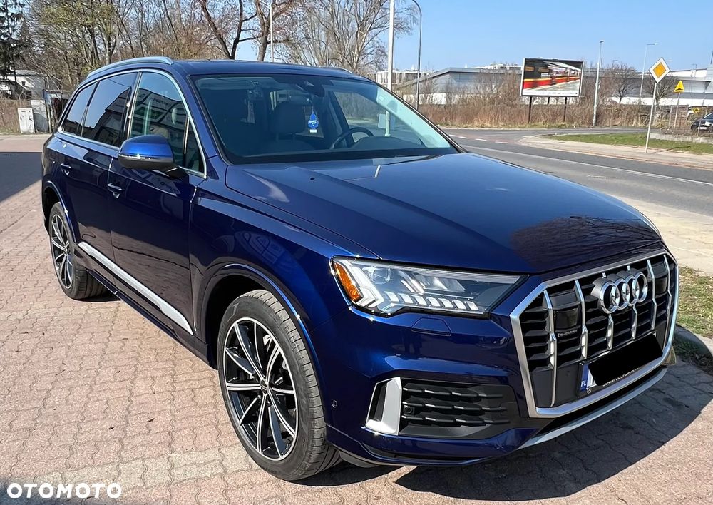 Audi Q7 - 1