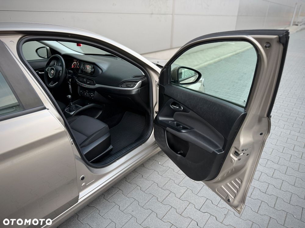 Fiat Tipo 1.4 16V Lounge - 21