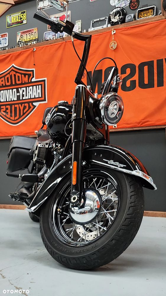 Harley-Davidson Softail Heritage Classic - 29