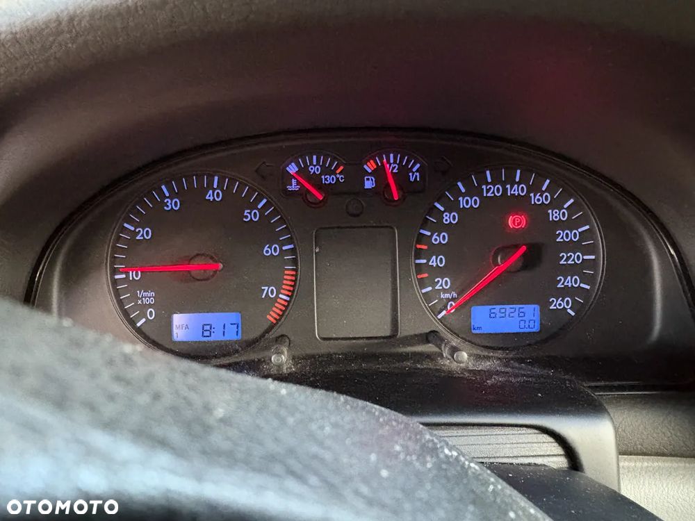 Volkswagen Passat - 21
