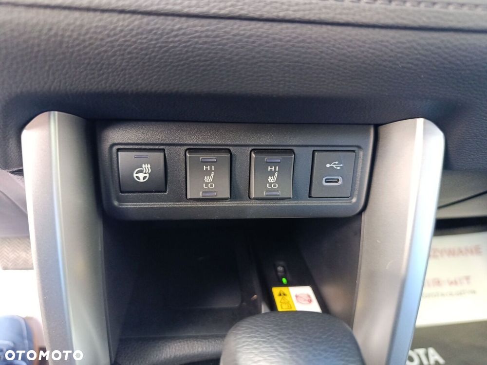 Toyota Corolla Cross 2.0 Hybrid Executive - 33