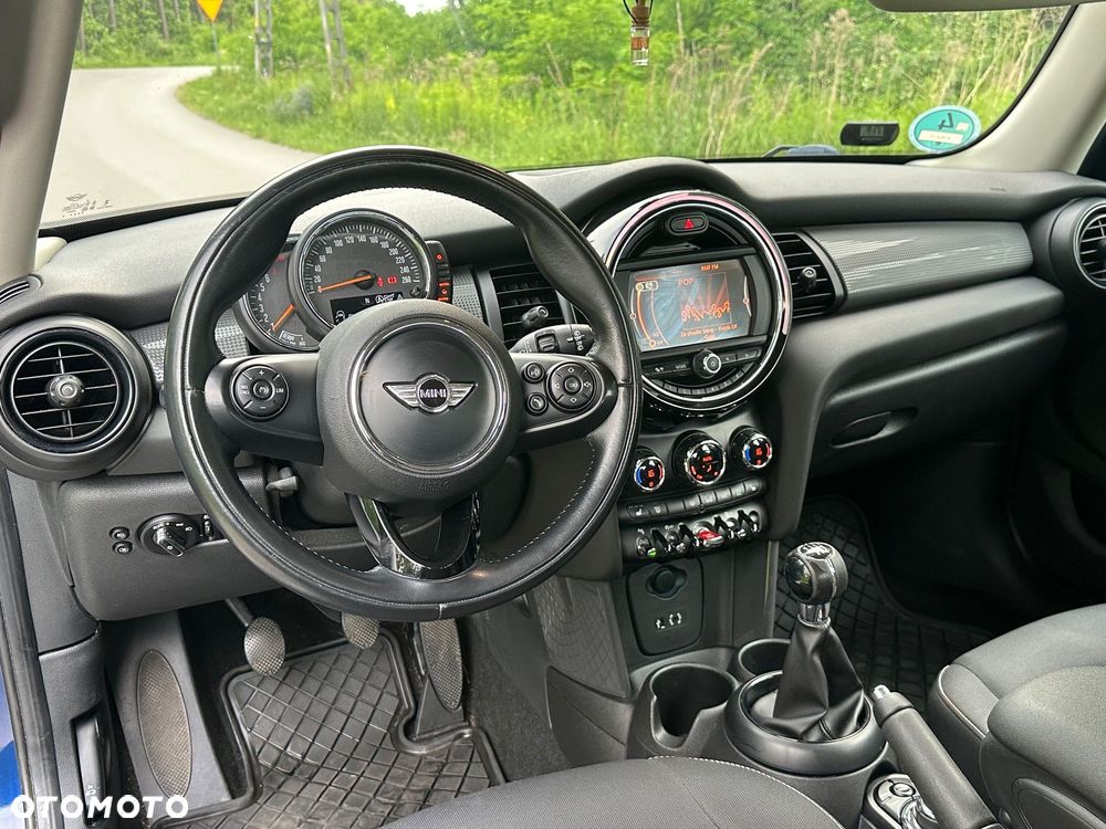 MINI Cooper Classic Trim - 18