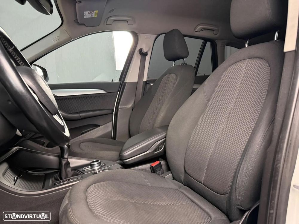 BMW X1 18 d sDrive - 13