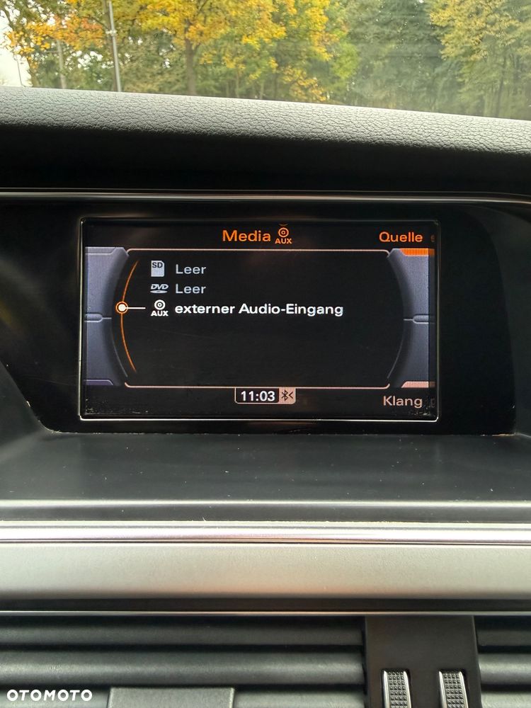 Audi A4 Avant 2.0 TDI DPF clean diesel S line Sportpaket - 20