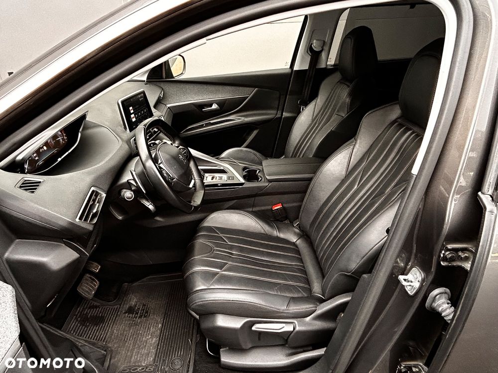 Peugeot 5008 1.5 BlueHDi Allure Pack S&S EAT8 - 25
