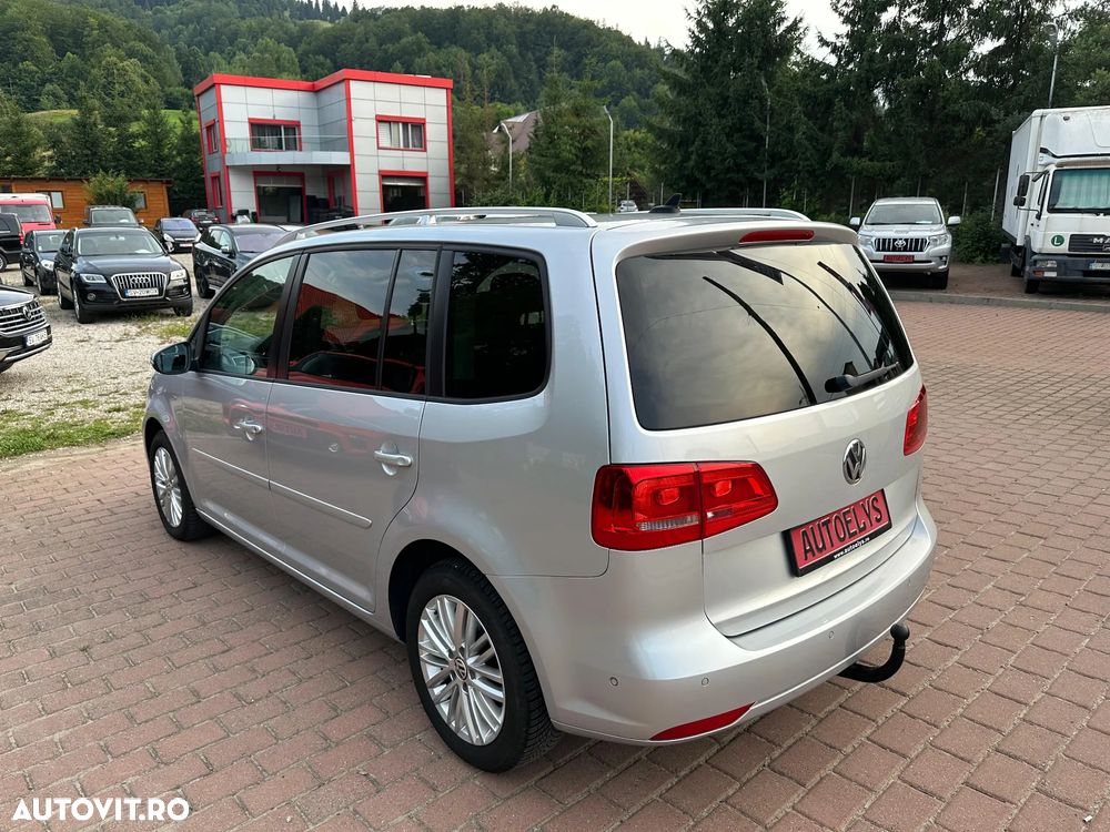 Volkswagen Touran 1.6 TDI DPF DSG Cup - 4