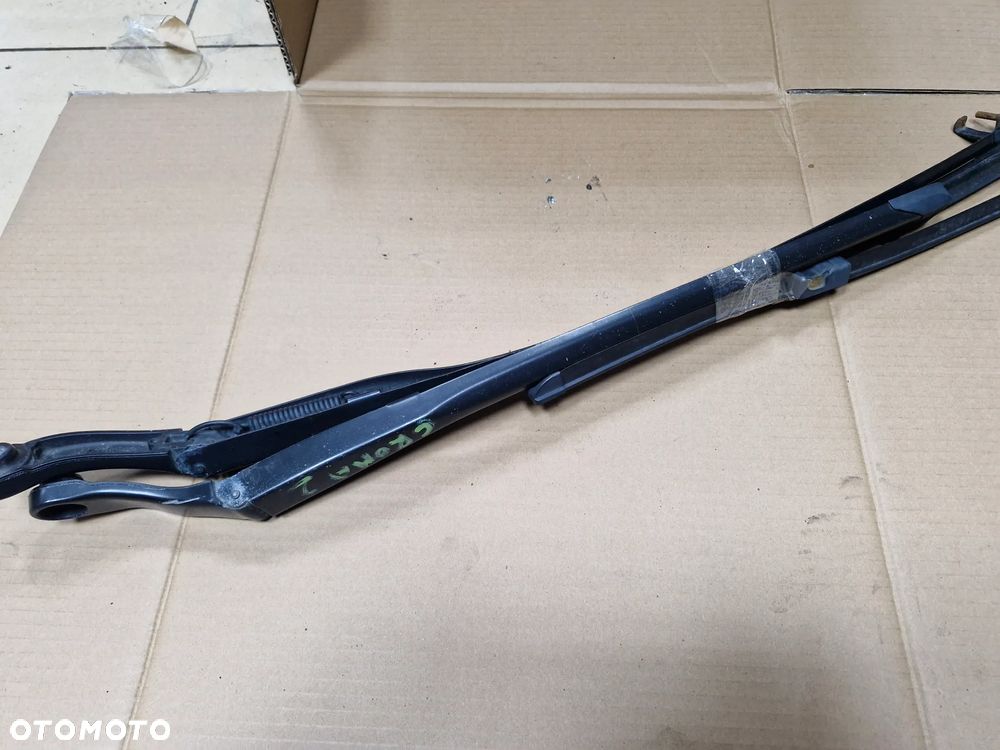 Ramię ramiona wycieraczek FIAT CROMA 2