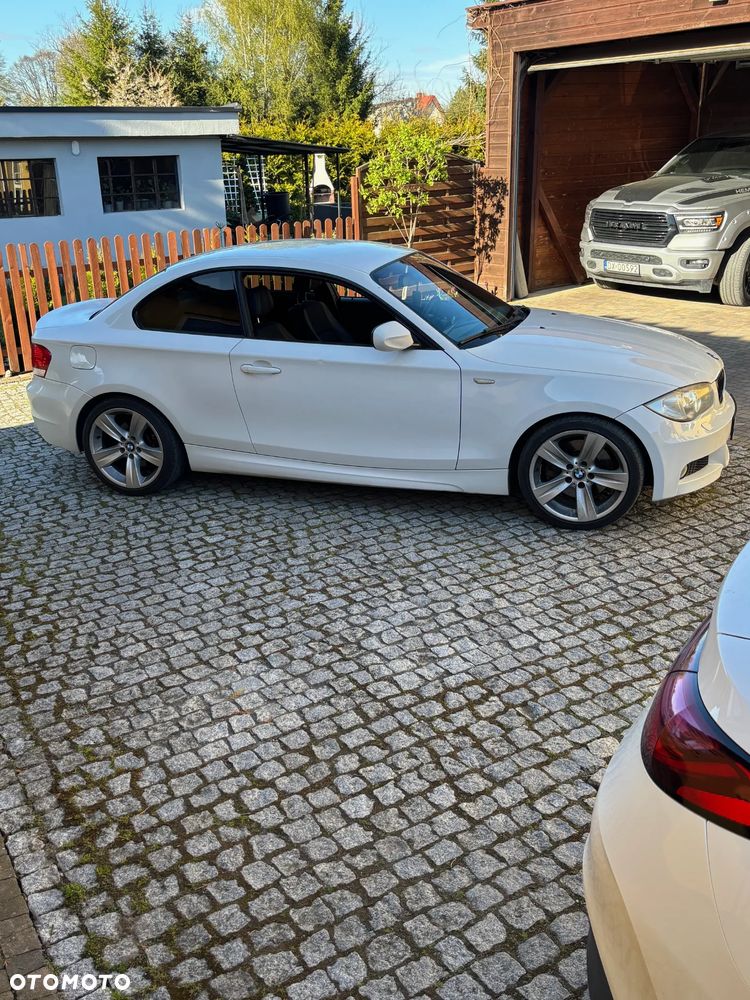 BMW Seria 1 123d Limited Edition Lifestyle mit M Sportpaket - 7