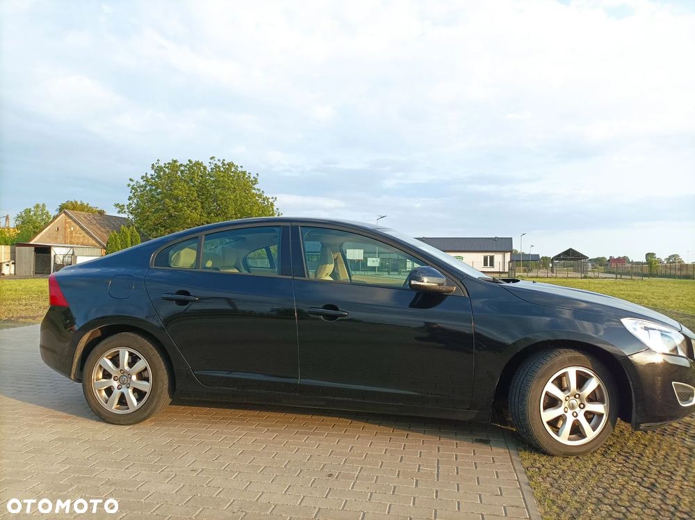 Volvo S60 D2 - 14