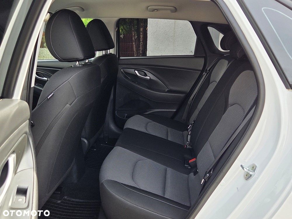 Hyundai i30 1.4 Passion - 12
