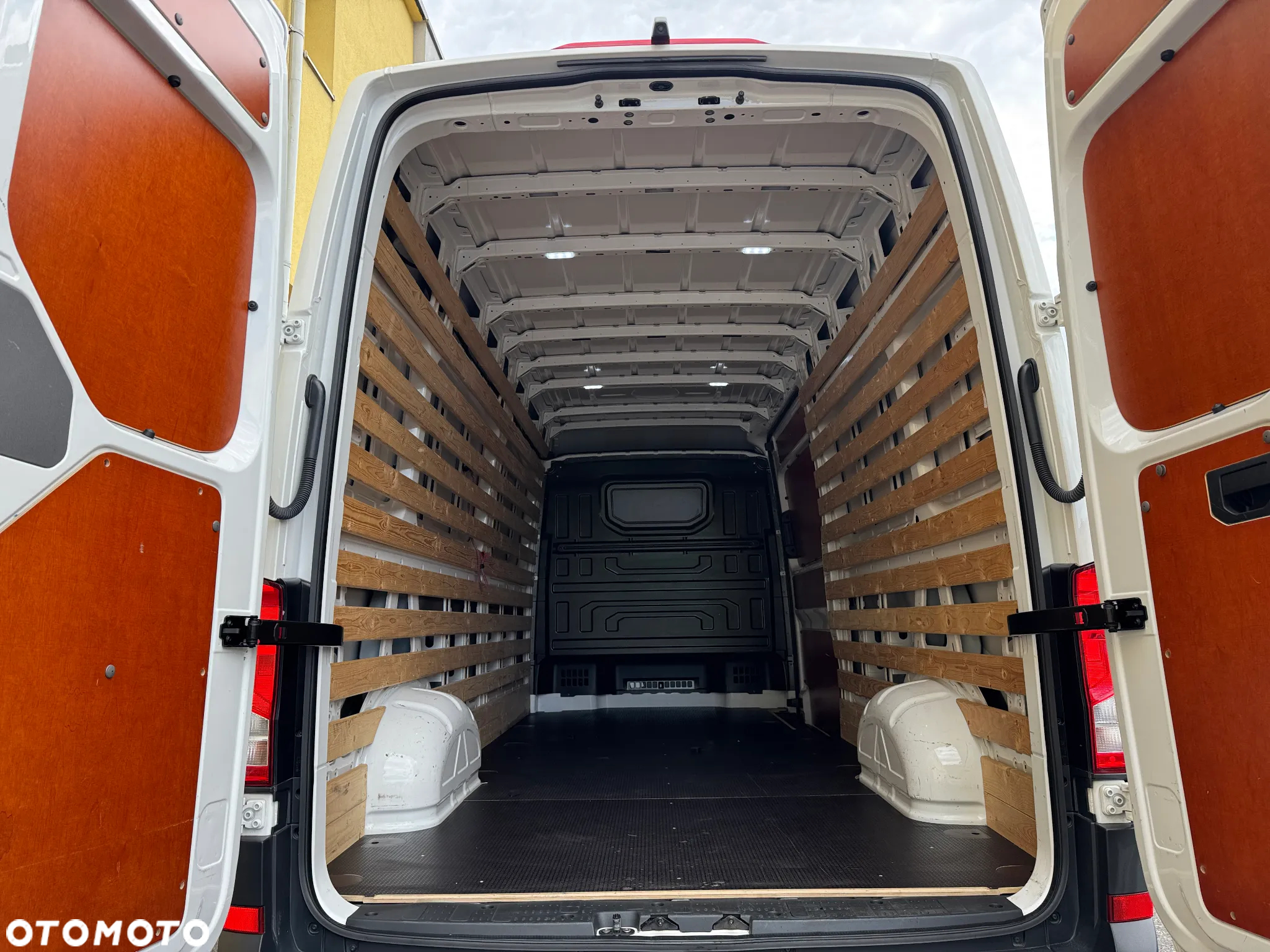 Volkswagen CRAFTER MAX MAXI  L4H2 - 5