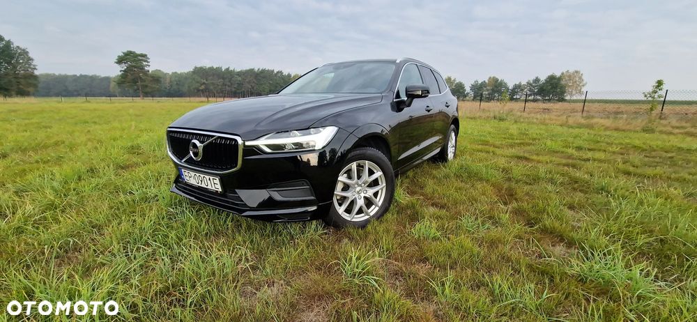 Volvo XC 60 T5 Momentum Pro - 1